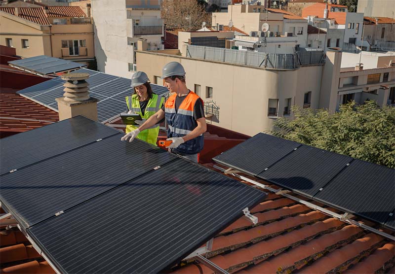 El Ayuntamiento de València promueve un Mapa solar que impulsa la transición energética en Poblats Marítims