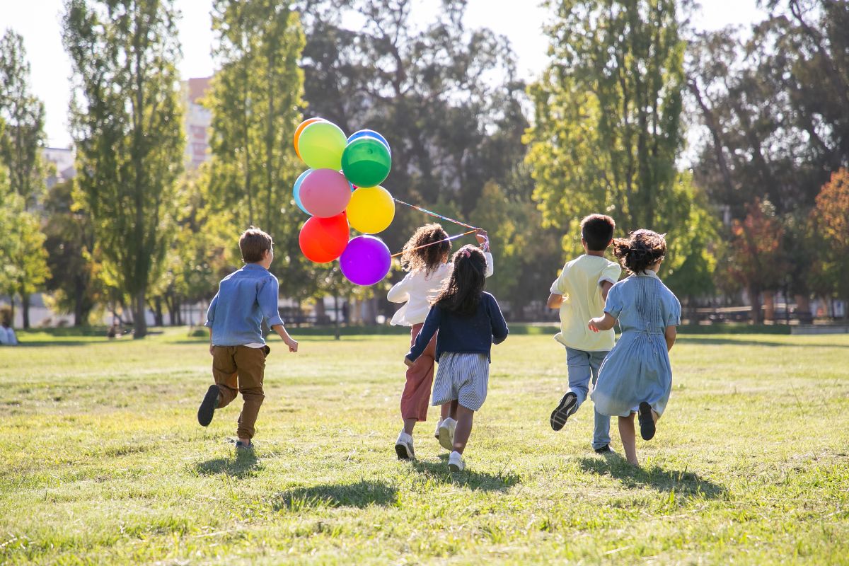 TALLER DE EXPRESIÓN AMBIENTAL CREATIVA A TRAVÉS DEL COLLAGE